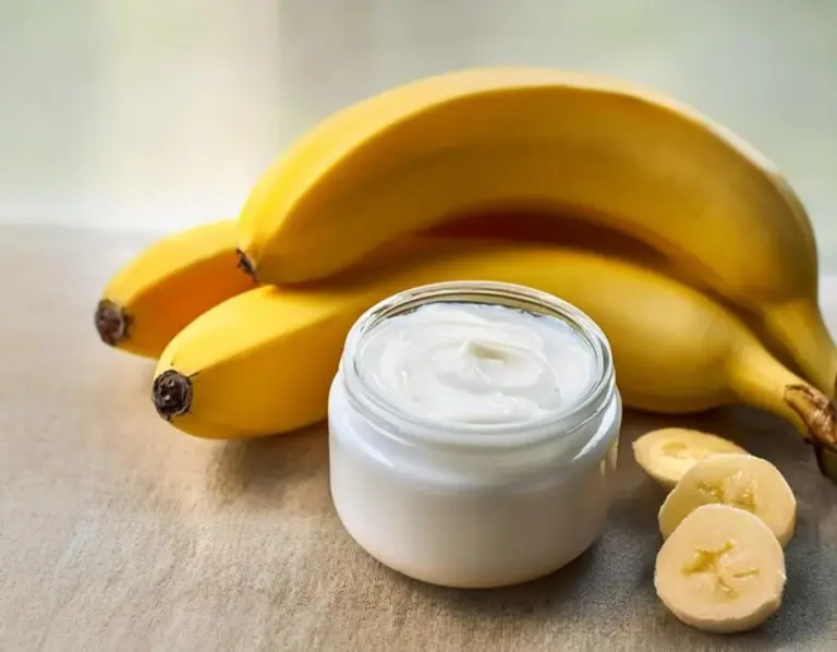 banana face mask DIY beauty glowing skin