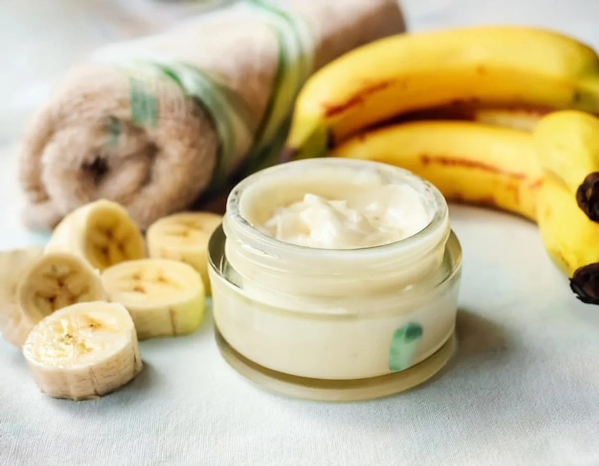 ripe banana face mask skincare/DIY beauty natural