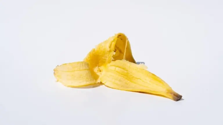 banana peel facial natural glowing skin