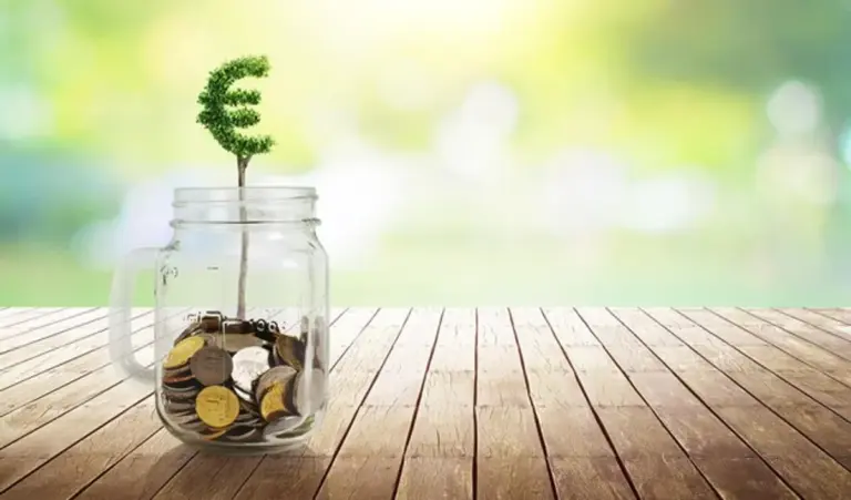 euros savings growth jar table