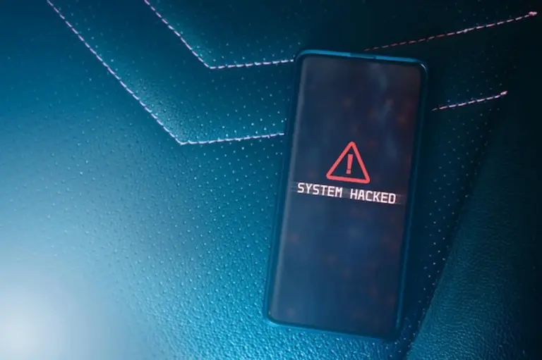 mobile phone security update alert screenshot