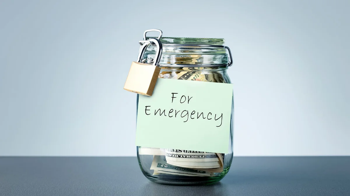emergency fund Germany, saving money for unexpected expenses