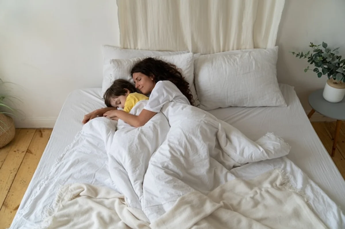white noise soothing baby room parents night