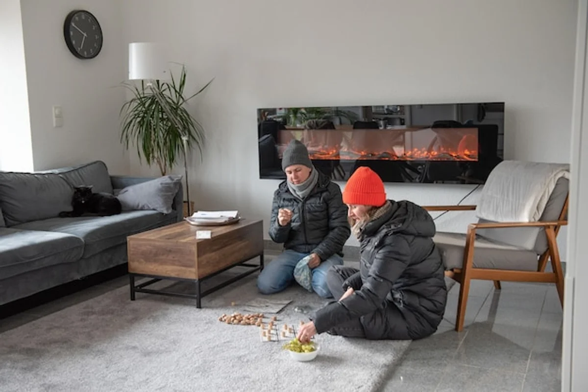 family winter electricity saving tips home
