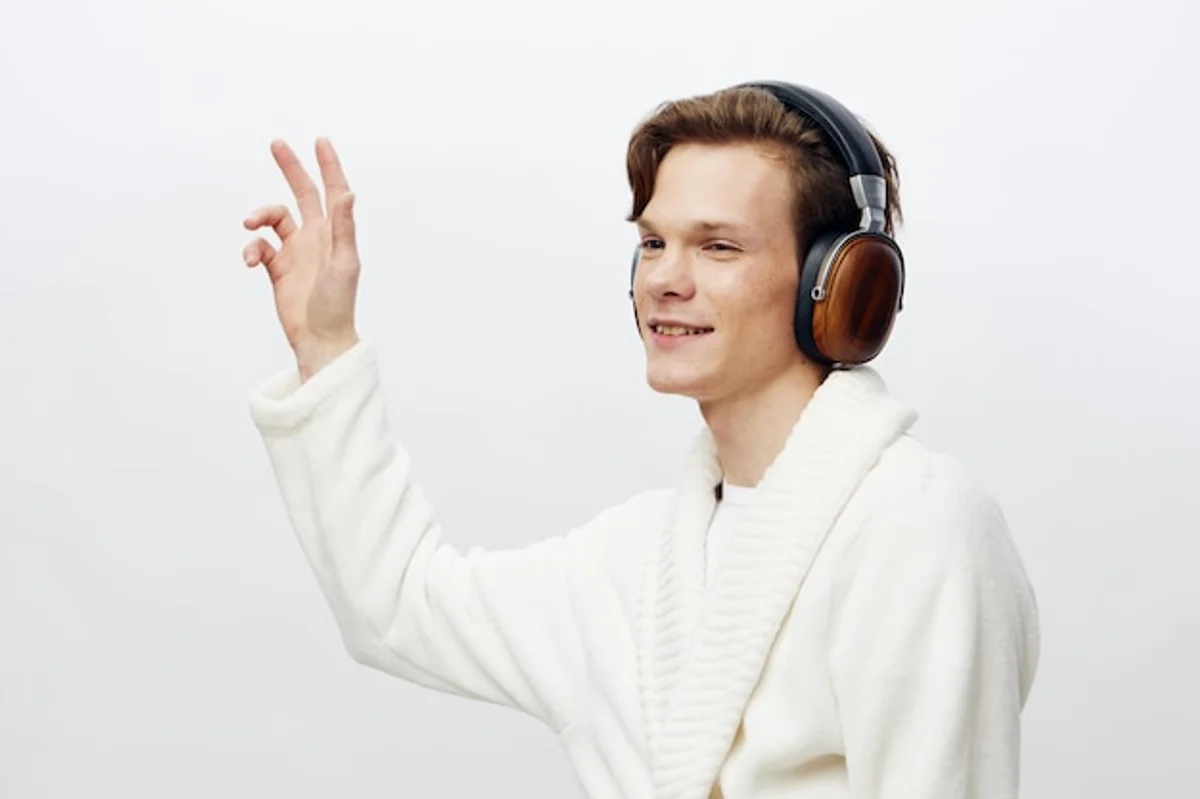 bluetooth headphones modern lifestyle