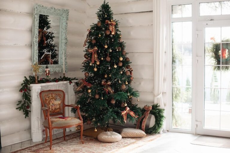 Feng Shui im Dezember: Wo der Weihnachtsbaum Harmonie bringt