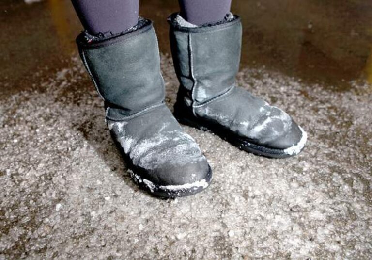 Salz auf Flecken vor dem Waschen? Der Trick, den Reinigungsprofis seit Jahrzehnten nutzen