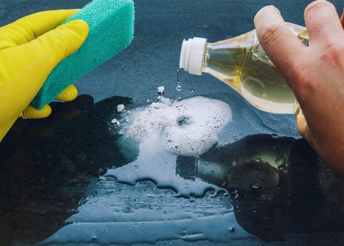 Essig und Natron im Abfluss: Die 3-Minuten-Lösung statt teure Chemie - image 1