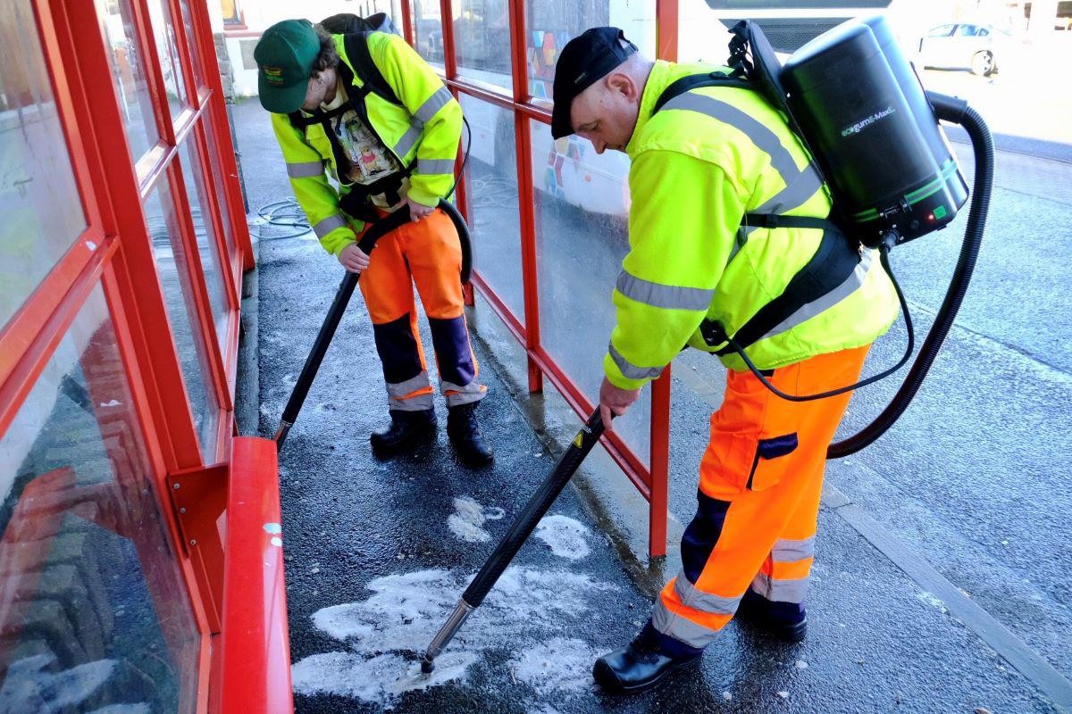 Kaugummi auf dem Teppich? Die Salzlösung, die Profis verwenden