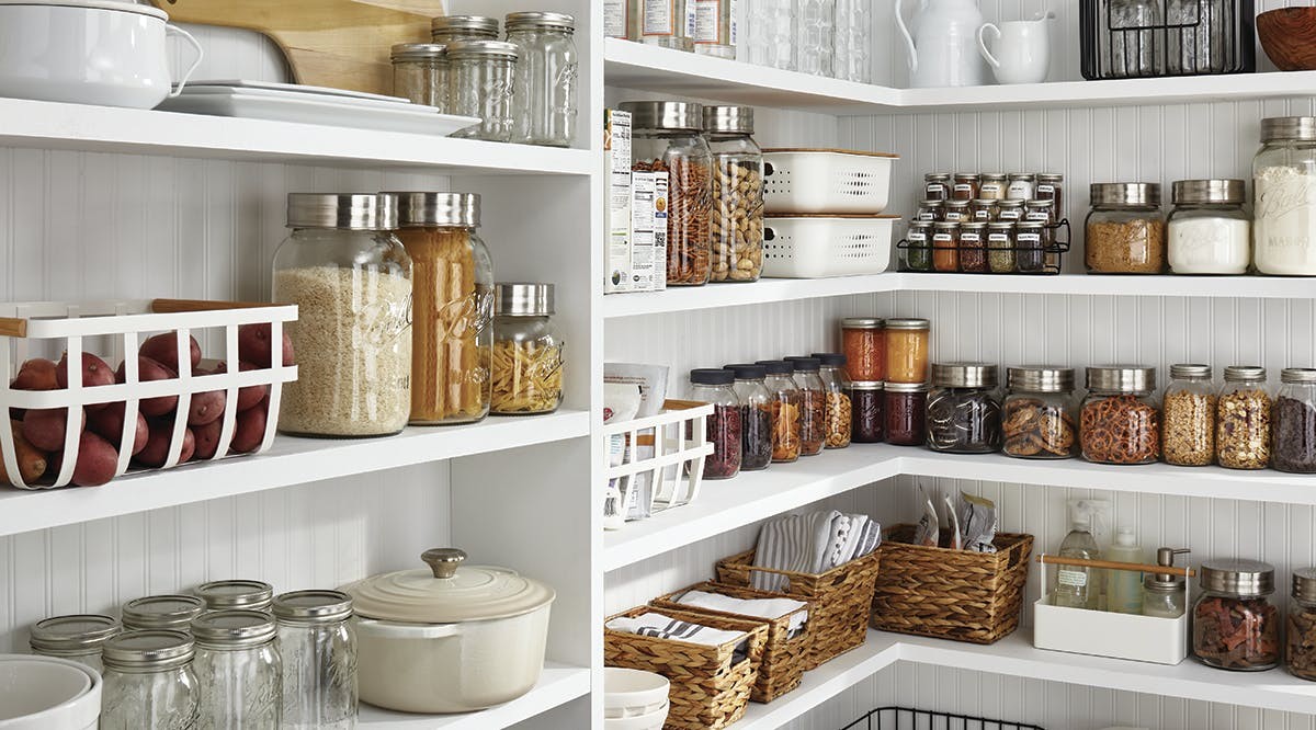 Lorbeerblatt ins Mehl: Der 100 Jahre alte Trick gegen Speisemotten - image 2