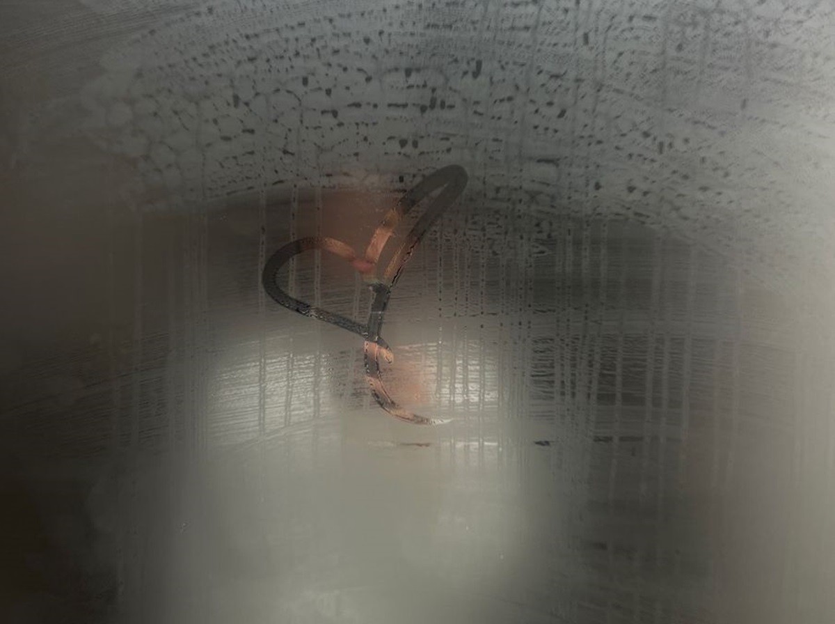 Zahnpasta auf dem Spiegel? Der Trick gegen Beschlag kostet nichts