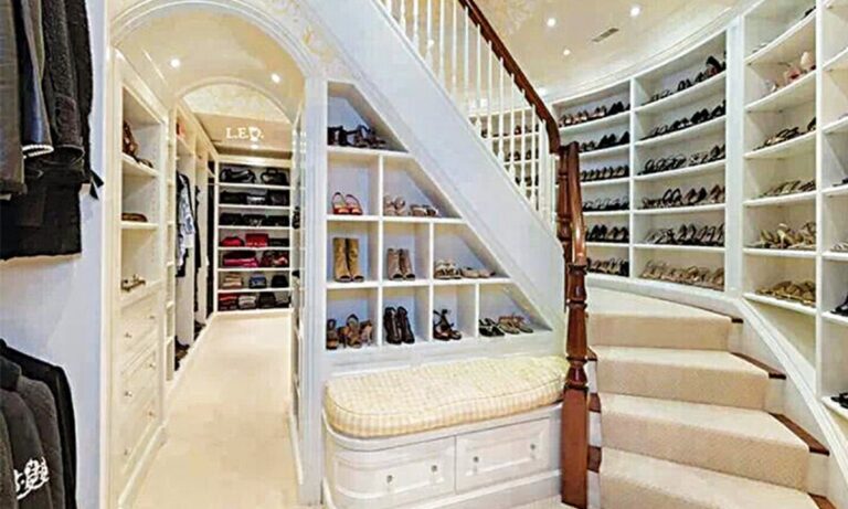 Zeitungspapier im Schrank – die vergessene Lösung gegen Feuchtigkeit