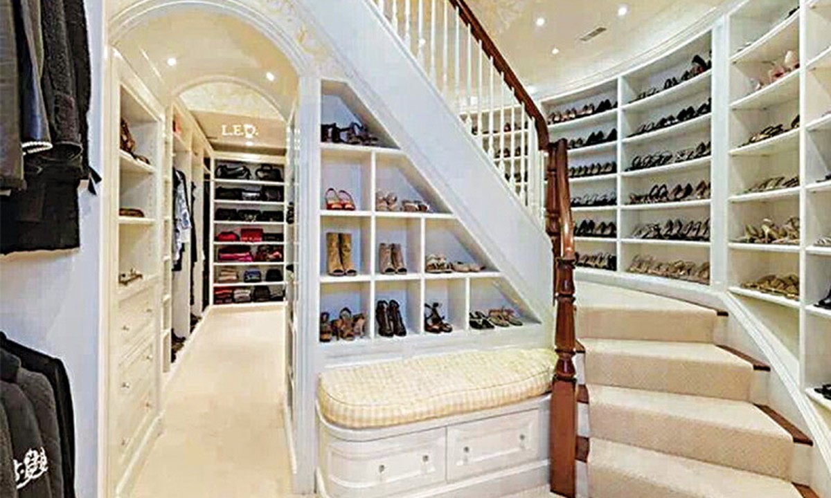 Zeitungspapier im Schrank – die vergessene Lösung gegen Feuchtigkeit