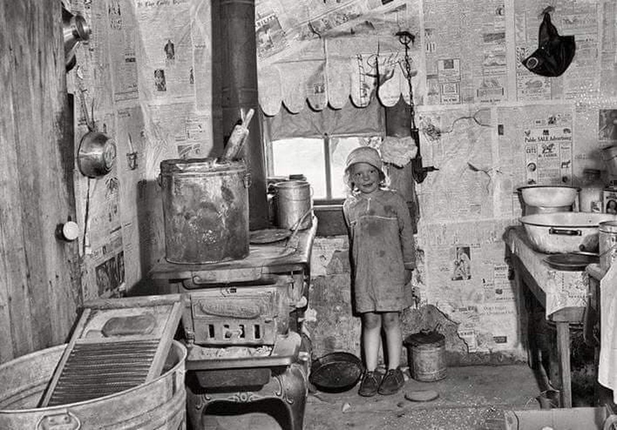 Zeitungspapier unter dem Topf: Warum Köche das beim Kochen verstecken - image 2