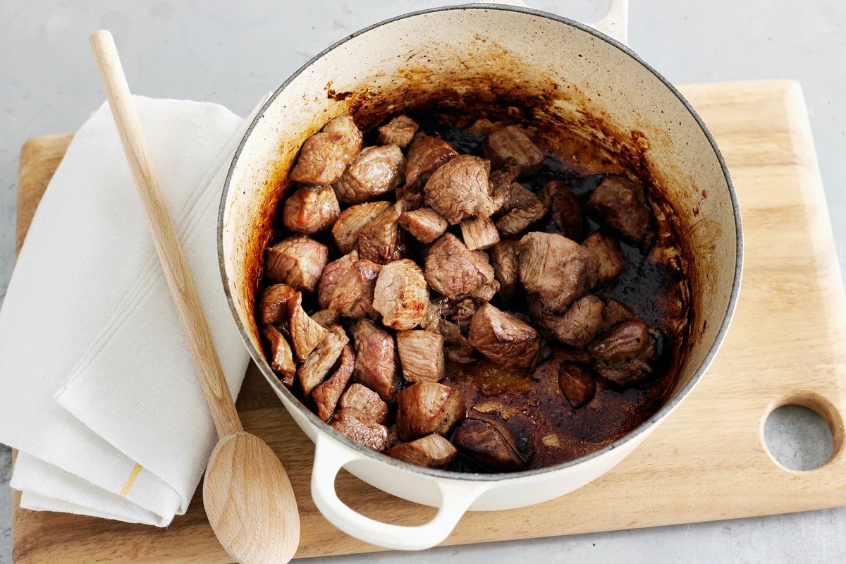 Zeitung unter dem Topf – wie Profiköche Anbackungen verhindern - image 1