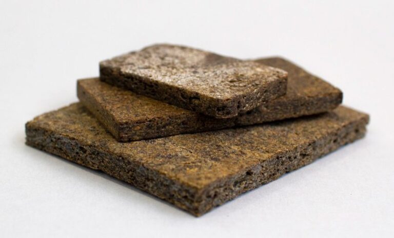 Kartoffelschalen für glänzende Holzmöbel – chemikalienfrei und wirksam