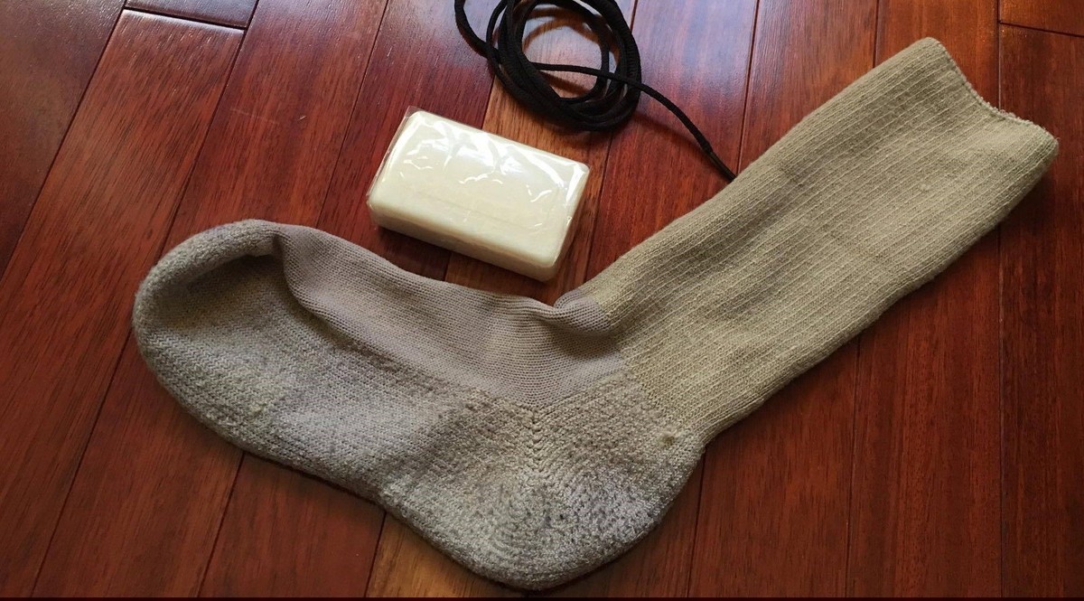 Seifenreste in einer Socke aufhängen – der Trick, den Putzfirmen verbieten