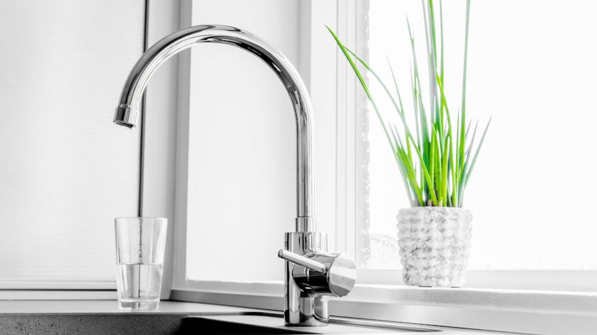 Zahnpasta auf Wasserhahn-Flecken? Der Trick, den Handwerker täglich nutzen - image 1