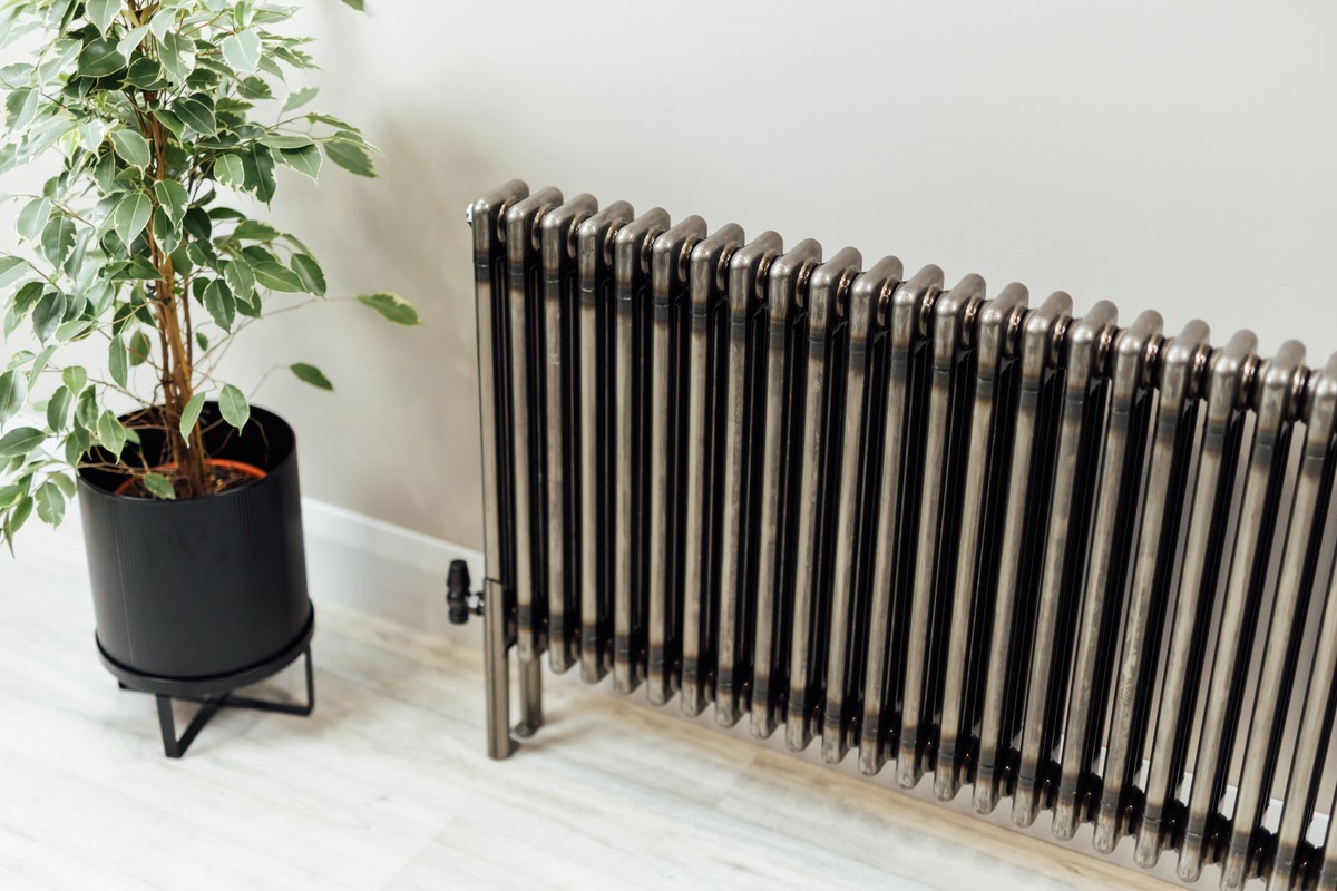 Zeitung hinter die Heizung: Das vergessene Energiespar-Geheimnis - image 1