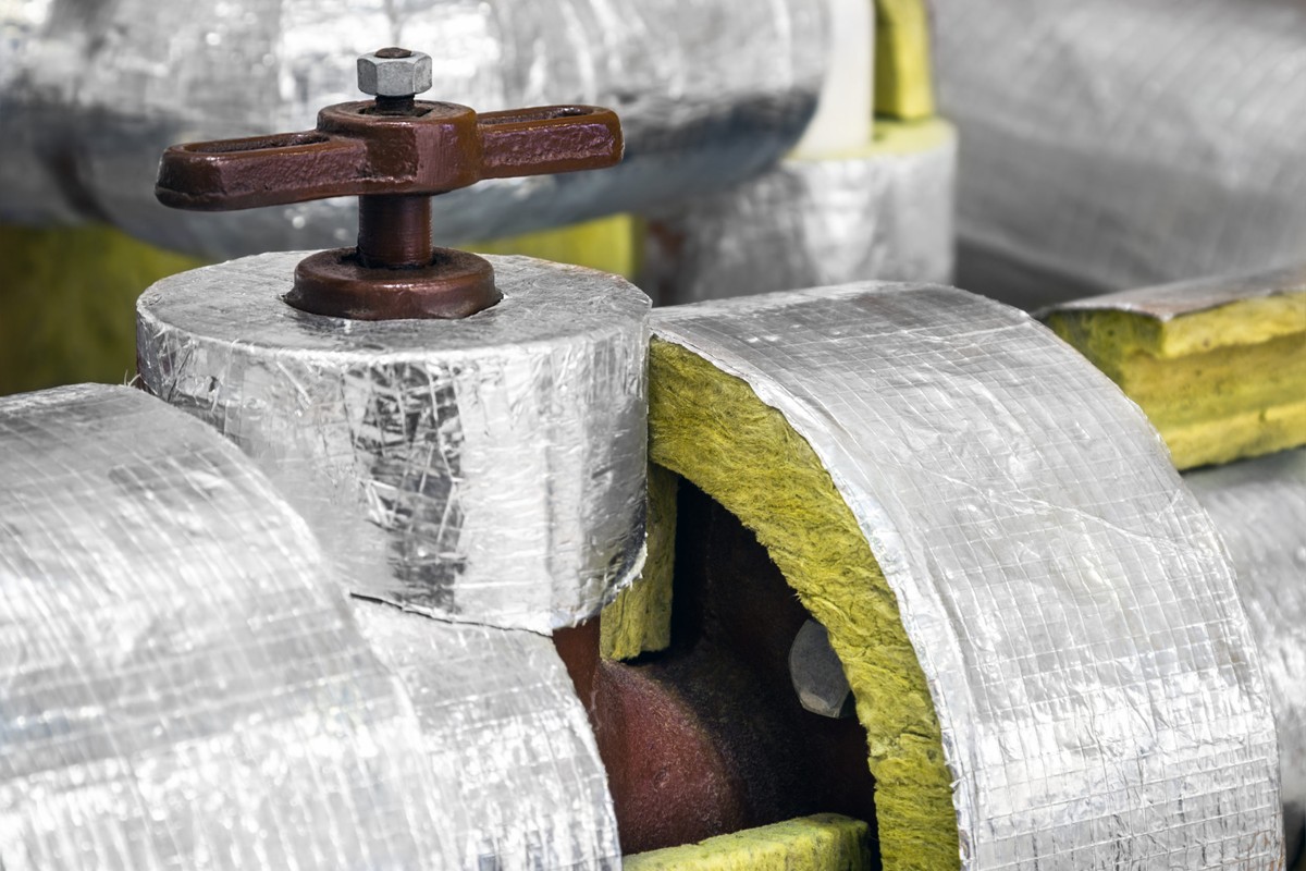 Alufolie hinter der Heizung: Wie Sie 30% der Wärmeverluste zurückgewinnen - image 2