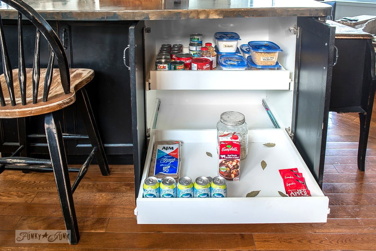 Lorbeerblatt ins Mehl – das 100-jährige Geheimnis gegen Vorratsschädlinge