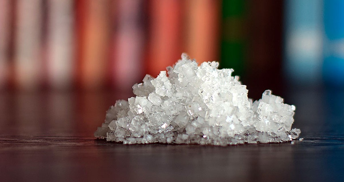 Salz in der Spülmaschine: Warum dein Geschirr plötzlich glänzt