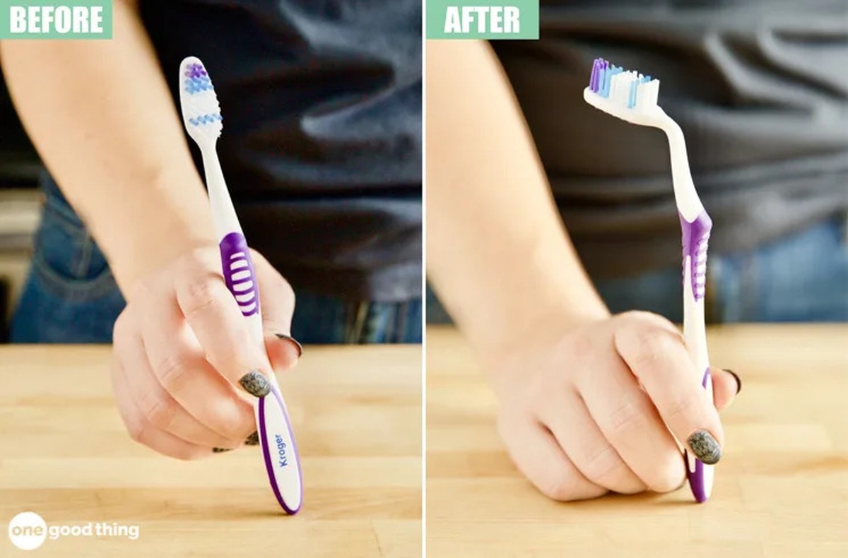 Salzstreuer mit Zahnbürste reinigen – der Trick gegen Kalkablagerungen - image 1