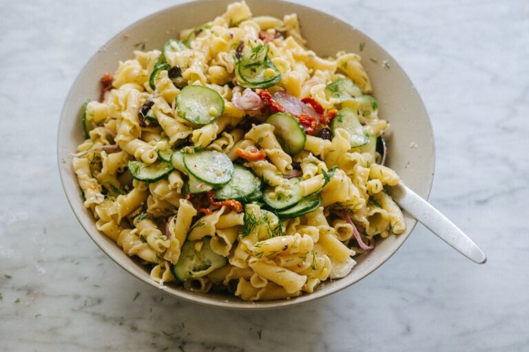 Warum Köche immer Essig ins Nudelwasser geben – und was es bewirkt