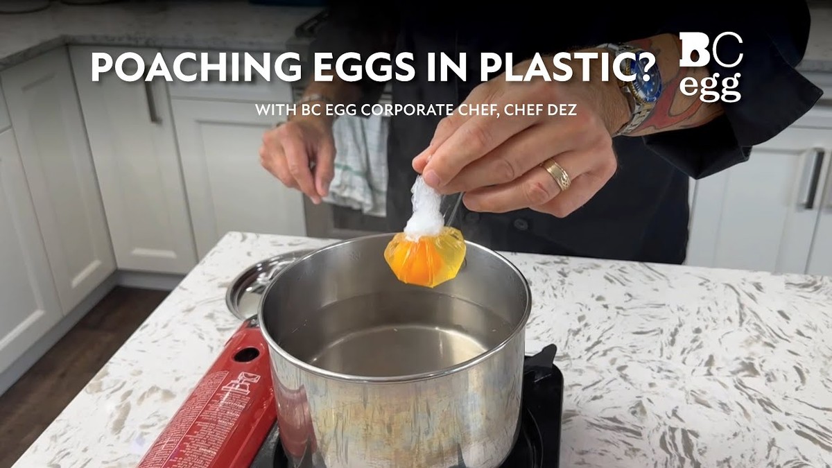 Warum Köche immer Essig zu kochenden Eiern geben – der echte Grund - image 2