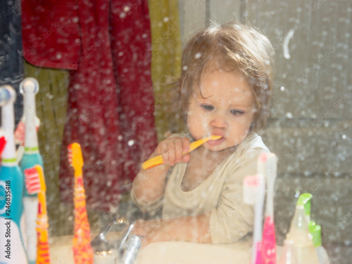 Zahnpasta auf dem Spiegel? Das Geheimnis gegen Beschlag im Bad